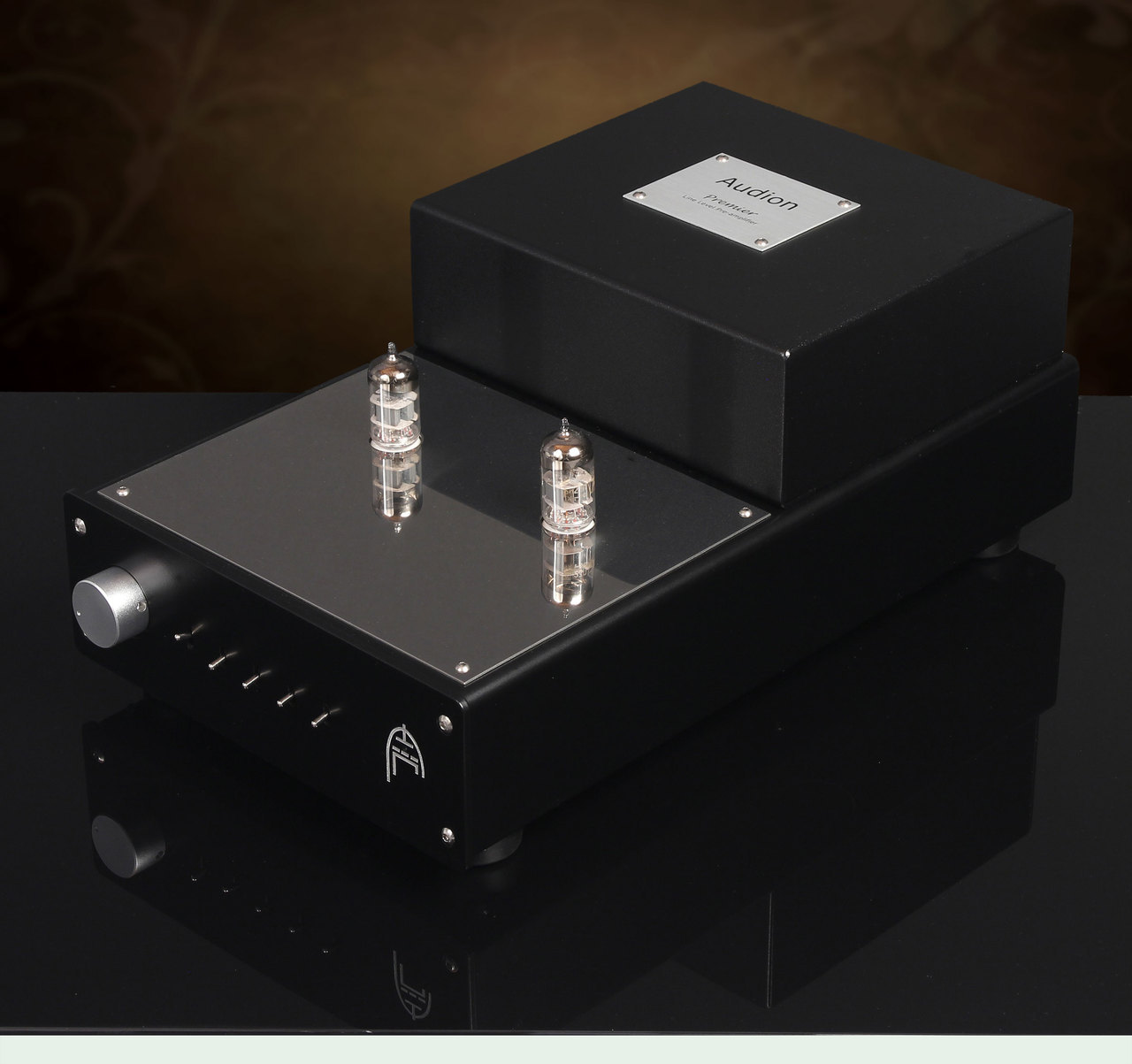 Audion Premier 1.0 Line /MM an active class A pre-amplifier. Unity gain and buffer. Now at True Audiophile.
