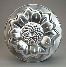 small sunflower cake pan