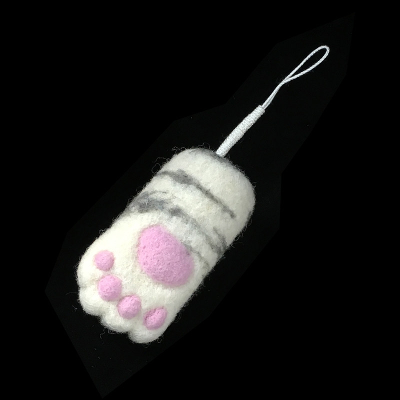Lucky Cat Paws 2 by plushPLAY