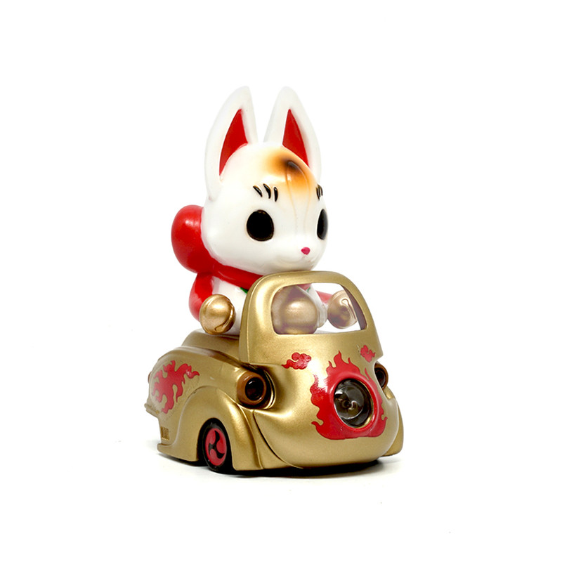Lumisofvi : Konta White Set (Mini Figure with Light-up Car + Base) PRE-ORDER SHIPS OCT 2018