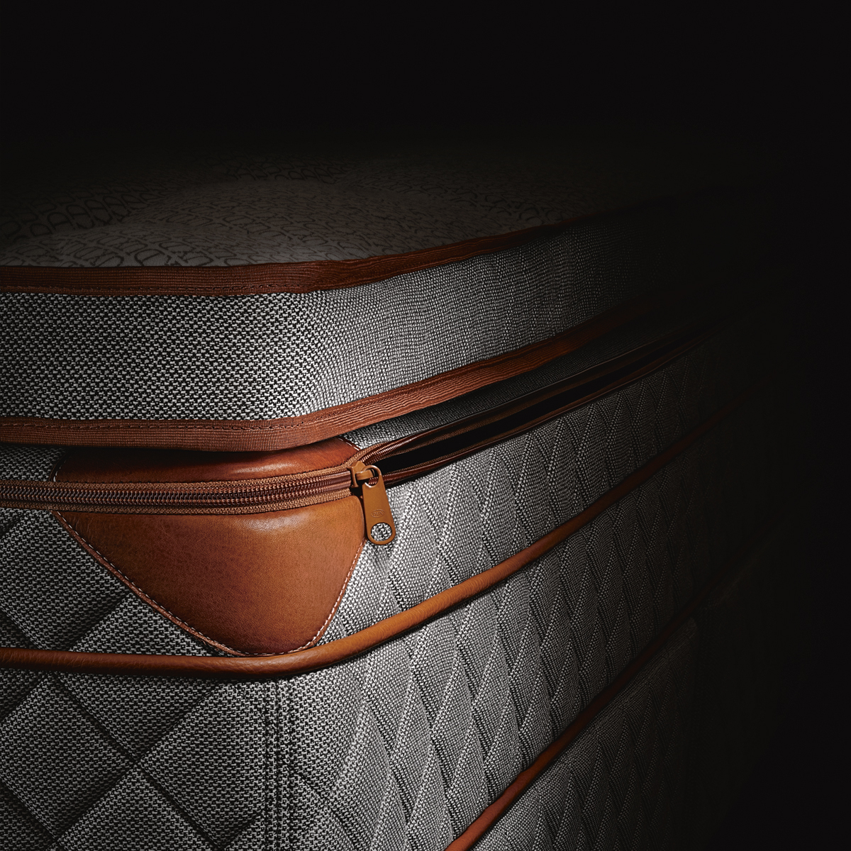 The DUX 8008 with Xupport Duxiana