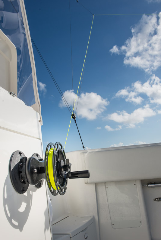 SeaSucker Removable Teaser Reel with 8" Diameter