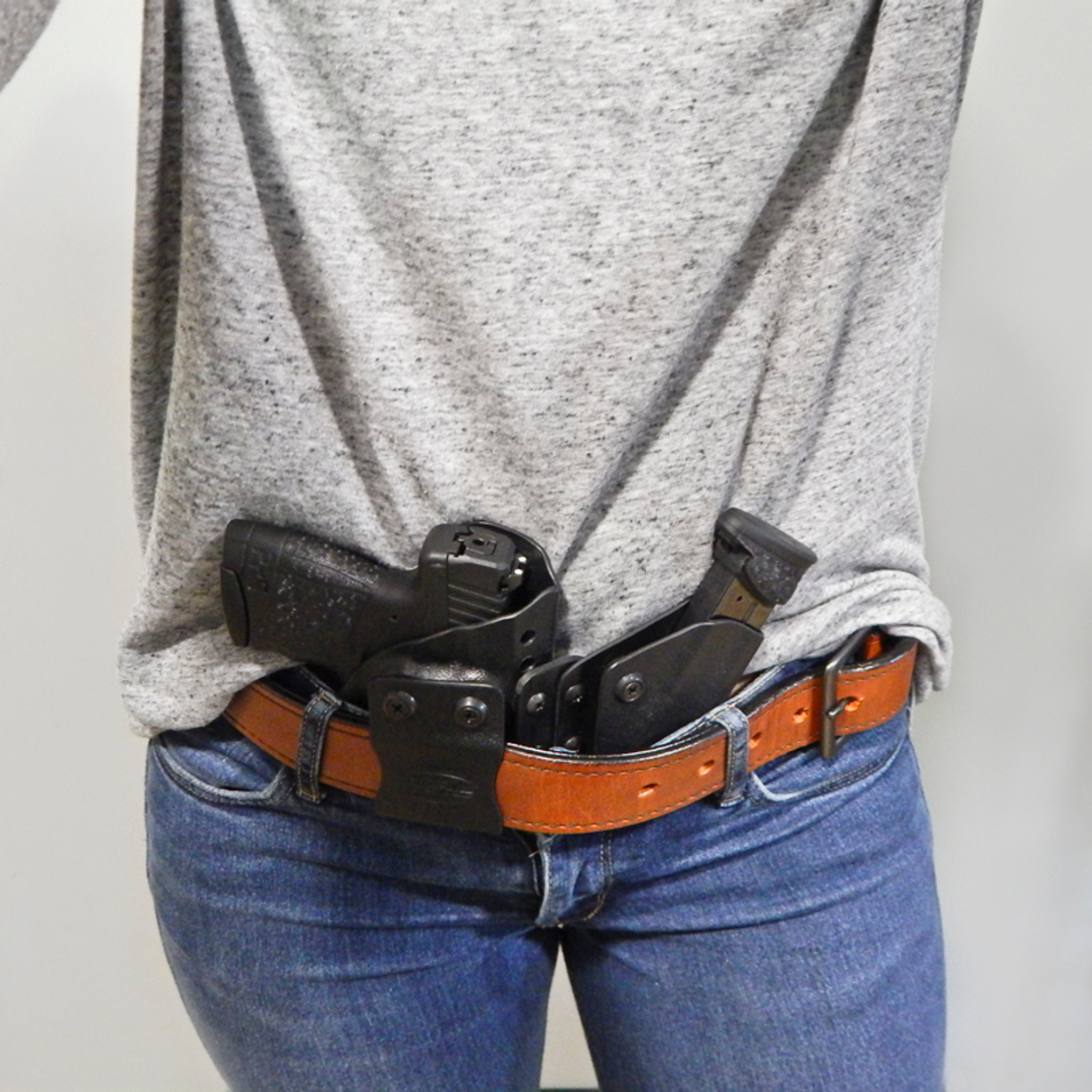 Womens' Concealed Carry: Appendix Rig & Tuckable Holster
