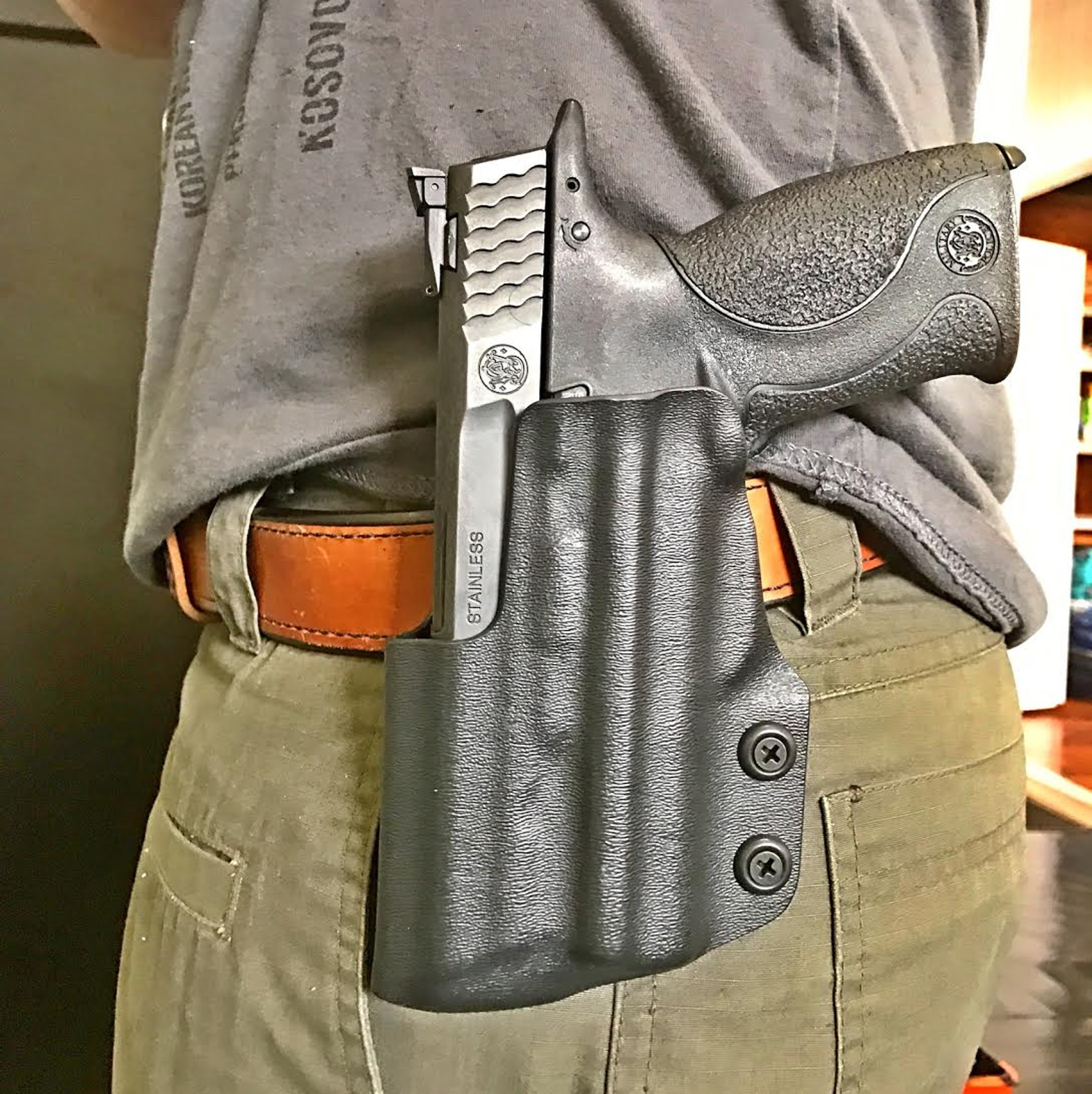 Action Sport Holster: Smith and Wesson M&P 40