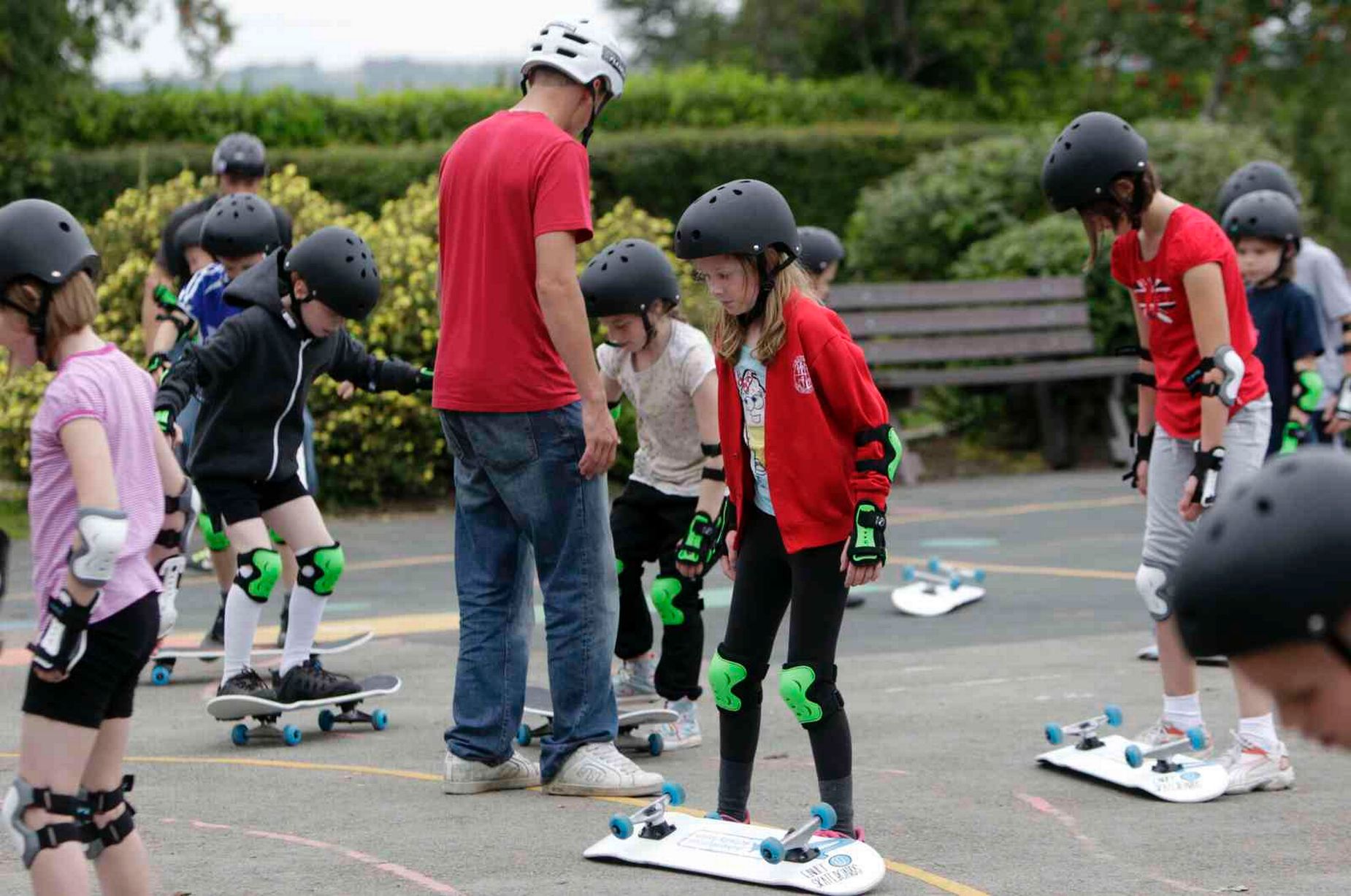 Skateboard Lessons - RollBack Skating Learn to Skateboard sessions