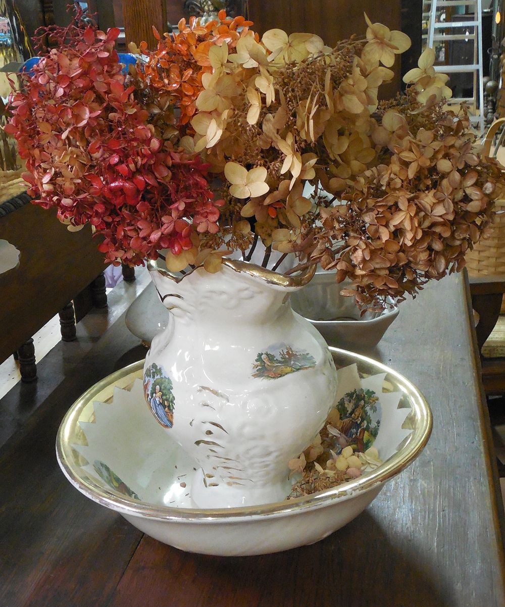 How to Dry Hydrangeas in Water Naturally-Beautiful Dried Flower Bouquet  DIY! 