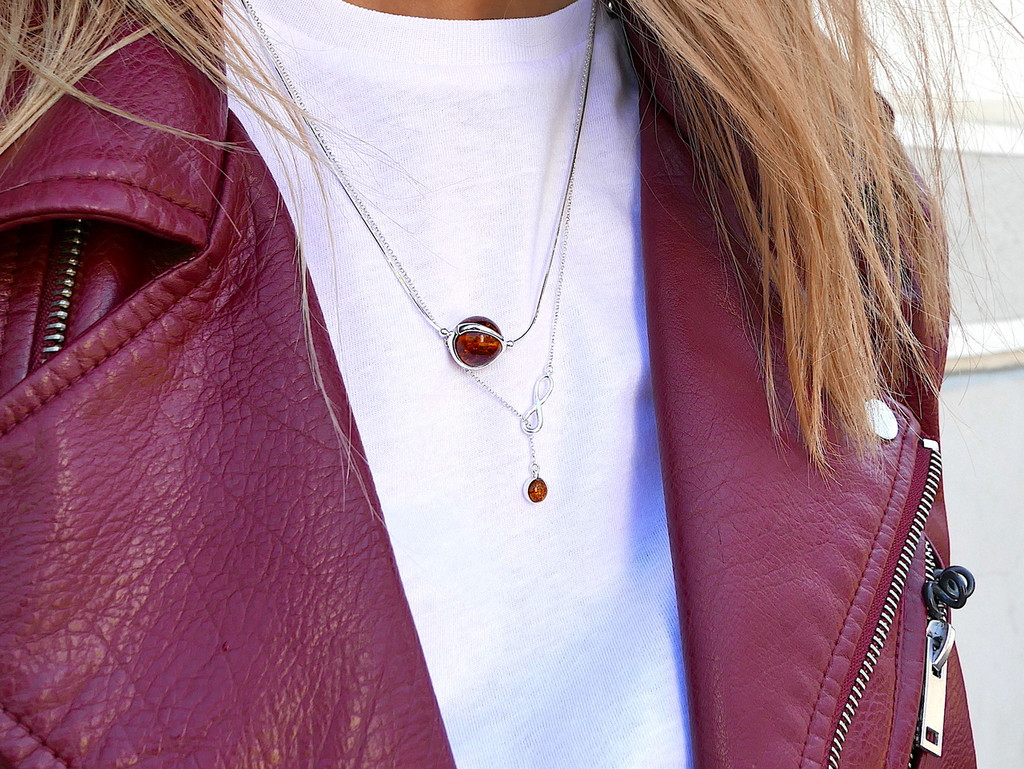 Adjustable Baltic amber moon shape pendant necklace