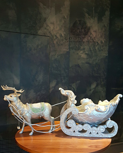 Large Christmas Table Display Reindeer Sledge