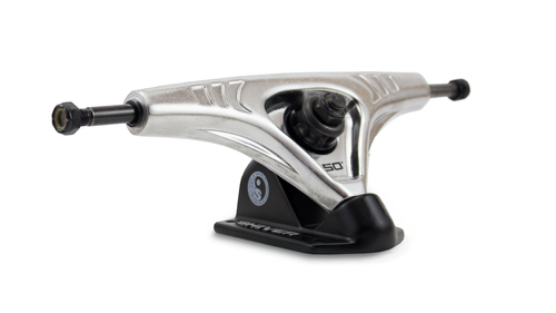 Shiver Trucks Pro Series Silver/Black 180mm Shiver Trucks Pro Series Silver/Black 180mm