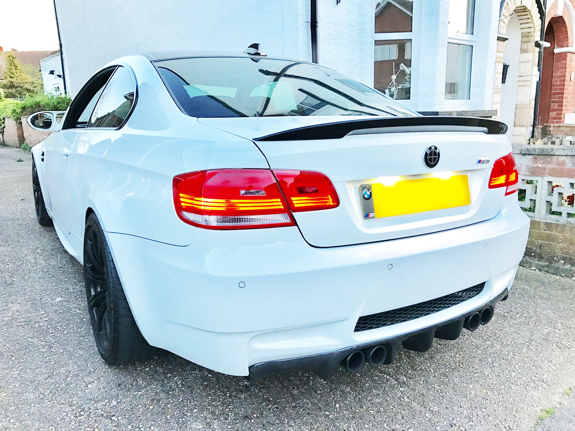 e92-performance-painted-spoiler-gloss-black.jpg