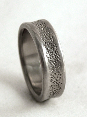 pebble ring