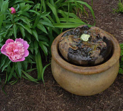 Henri Studio Cast Stone Maple Leaf Patio Bubbler Fountain