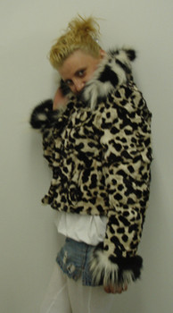 Sheared Fox Black & White Wing Fur Collar Fur on Cuffs Sheared Fox Black & White Wing Fur Collar Fur on Cuffs