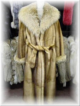 Full Skin Whiskey Mink Fur Coat with Coyote Fur Collar and Fur Cuffs Full Skin Whiskey Mink Fur Coat with Coyote Fur Collar and Fur Cuffs
