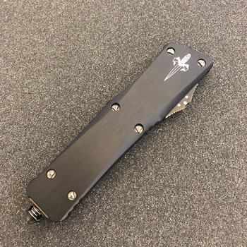Microtech Custom Combat Troodon Fallout w/DLC Hardaware Microtech Custom Combat Troodon Fallout w/DLC Hardaware