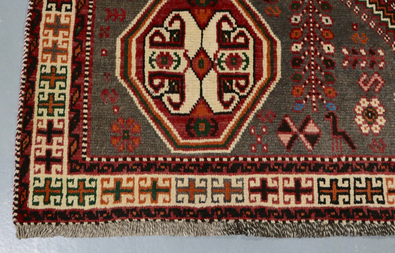 Shiraz Qashqai Persian Rug (Ref 292) 283x196cm Persian Rug Co.