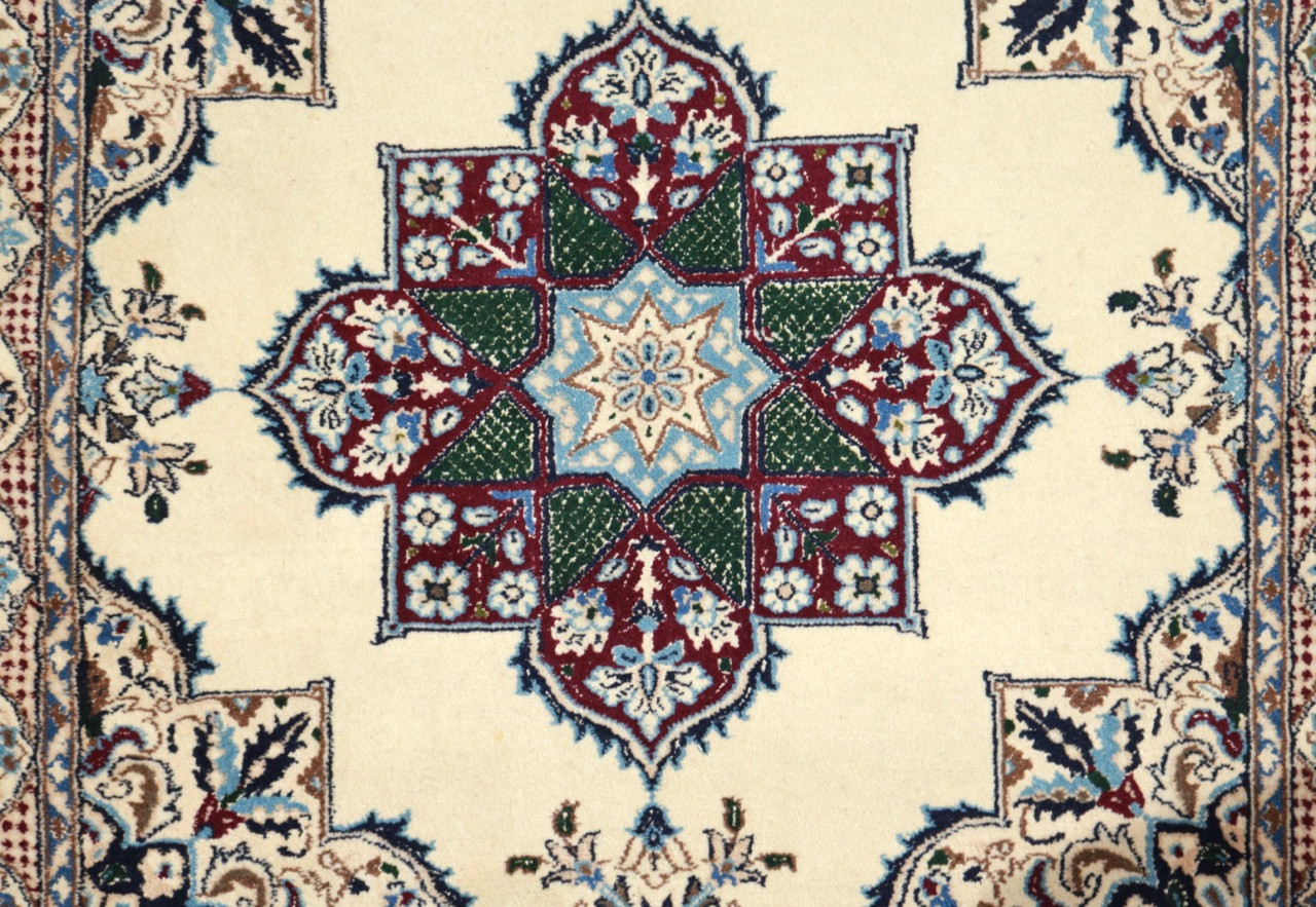 Nain Vintage Square Persian Rug (Ref 3543) 100x100cm Persian Rug Co.