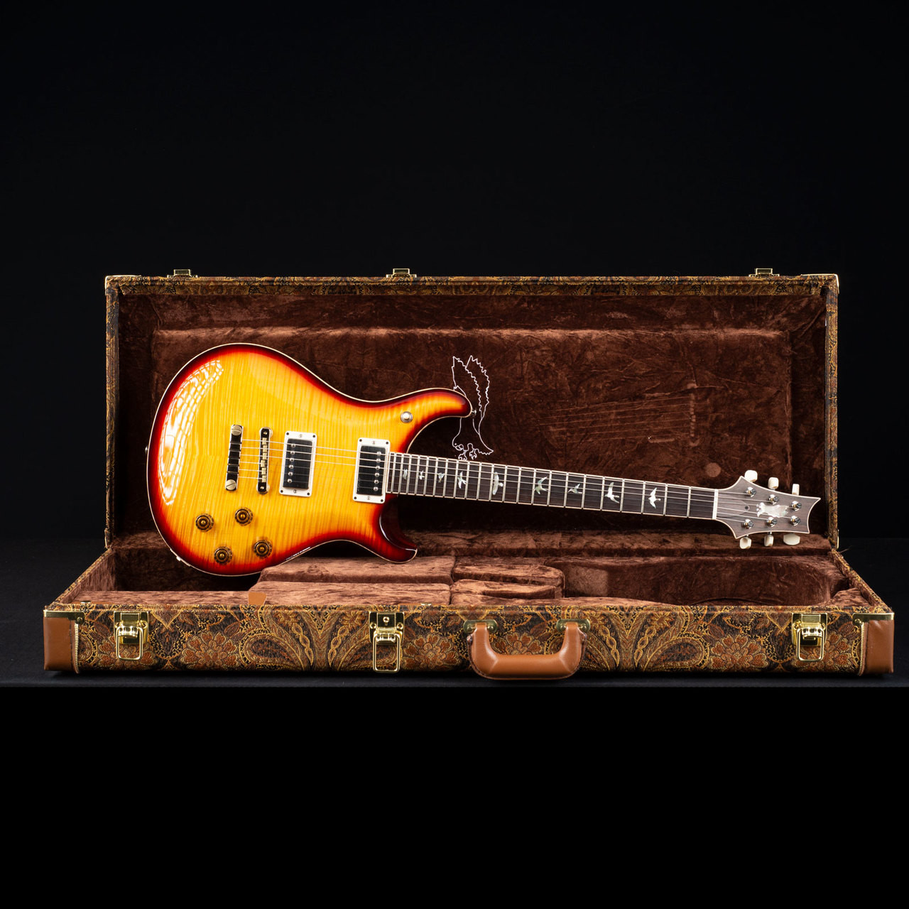 PRS-Private-Stock-McCarty-594_257908_Case-Open__45967.1537803632.jpg