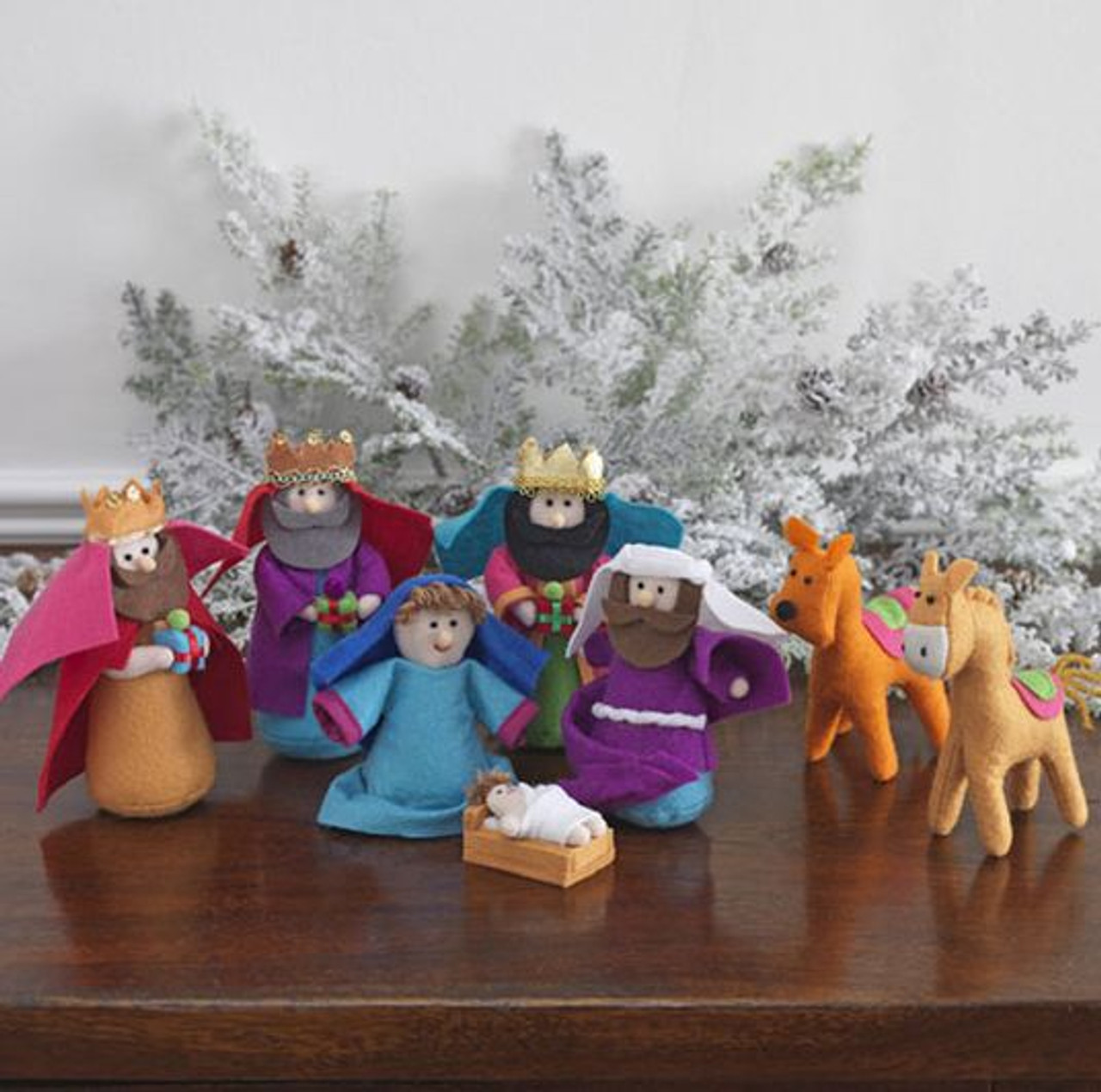 8 Piece Nativity Set Felt Bright Colors Cavallo 1" 6