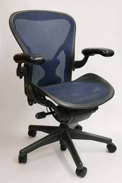 herman miller aeron chair fully featured cobalt blue w posuturefit