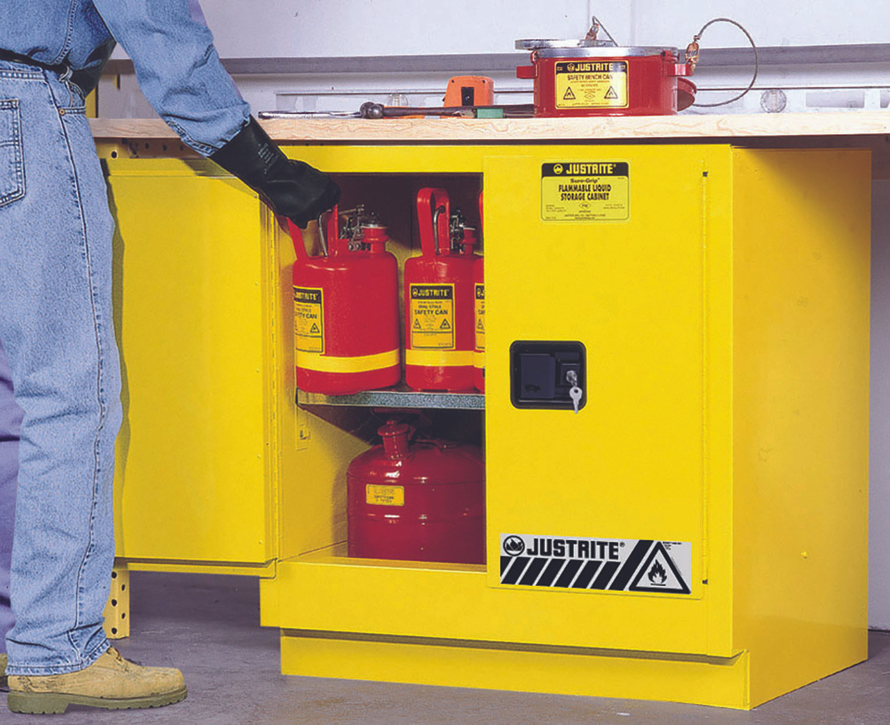 Justrite 892300 22 Gal. Undercounter Flammable Safety Cabinet