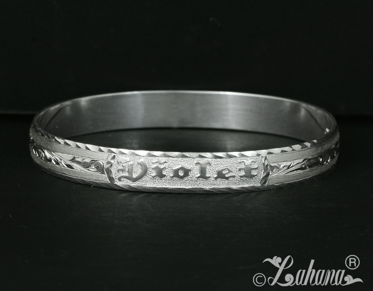 modern-design-customized-bangle-wm1.jpg