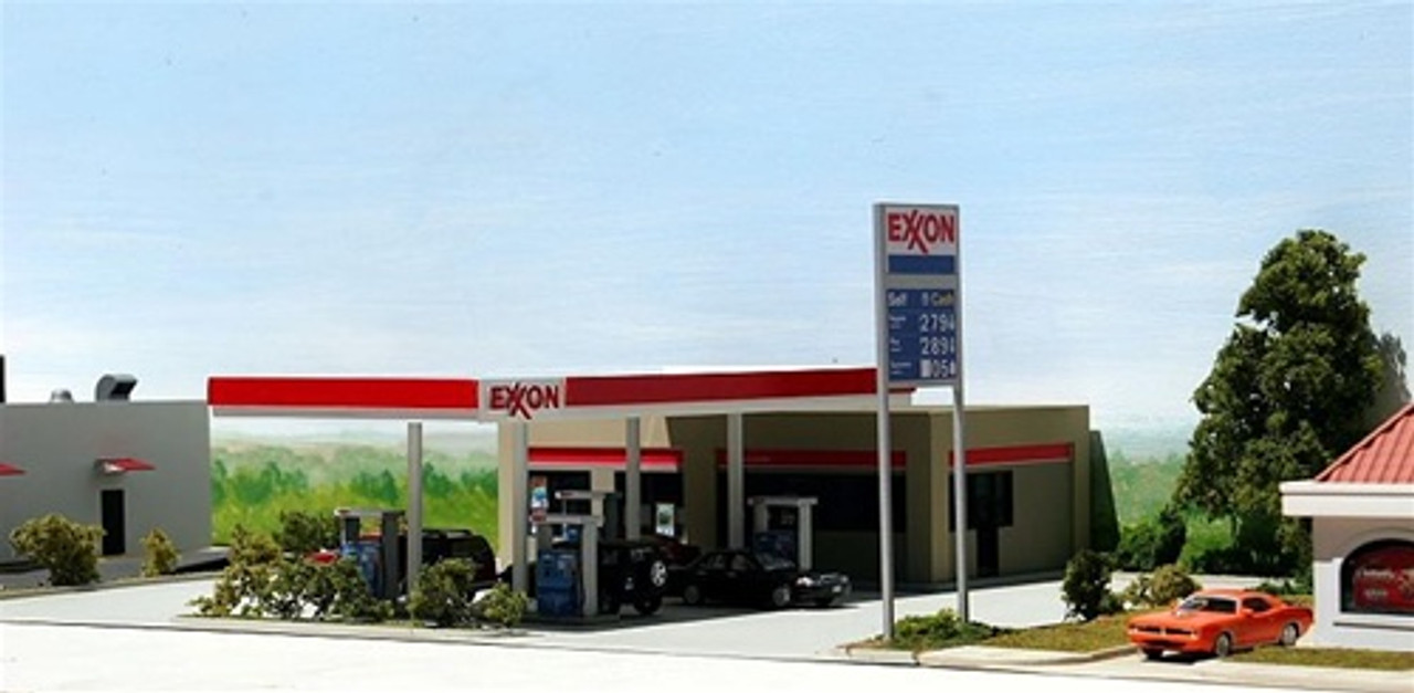 Summit USA HO EX001 Modern Exxon Gas Station Kit