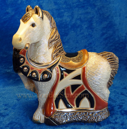 Rinconada Nativity Red Royal Horse Uraguay - Platinum & Gold Highlights