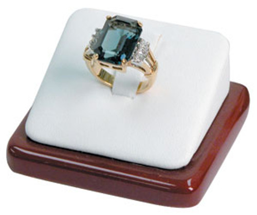 Ring Display with Wood Trim and Clip 2 1/8” x 2” x 1”