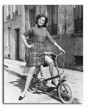 (SS2205359) Barbara Shelley Quatermass and the Pit Movie Photo (SS2205359) Barbara Shelley Quatermass and the Pit Movie Photo