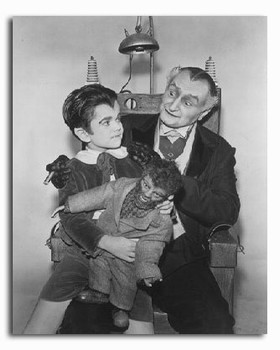 (SS2227940) Cast The Munsters Movie Photo (SS2227940) Cast The Munsters Movie Photo
