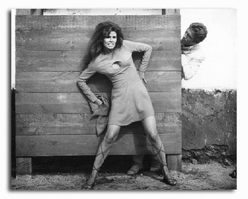 (SS2250027) Raquel Welch Fathom Movie Photo (SS2250027) Raquel Welch Fathom Movie Photo