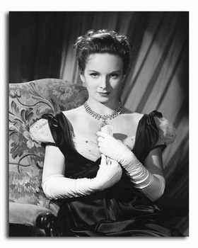 (SS2335112) Joan Greenwood Movie Photo (SS2335112) Joan Greenwood Movie Photo