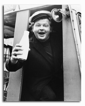 (SS2335775) Benny Hill Movie Photo (SS2335775) Benny Hill Movie Photo