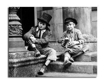 Oliver! Movie Photo (SS2453178) Oliver! Movie Photo (SS2453178)