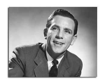 Norman Wisdom Movie Photo (SS2458001) Norman Wisdom Movie Photo (SS2458001)