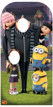 Despicable Me with Minions Cardboard Stand In / Stand u Despicable Me with Minions Cardboard Stand In / Stand u