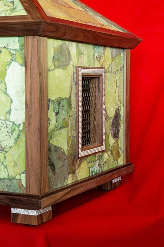 Green Jasper Pet Palace Indoor Dog House